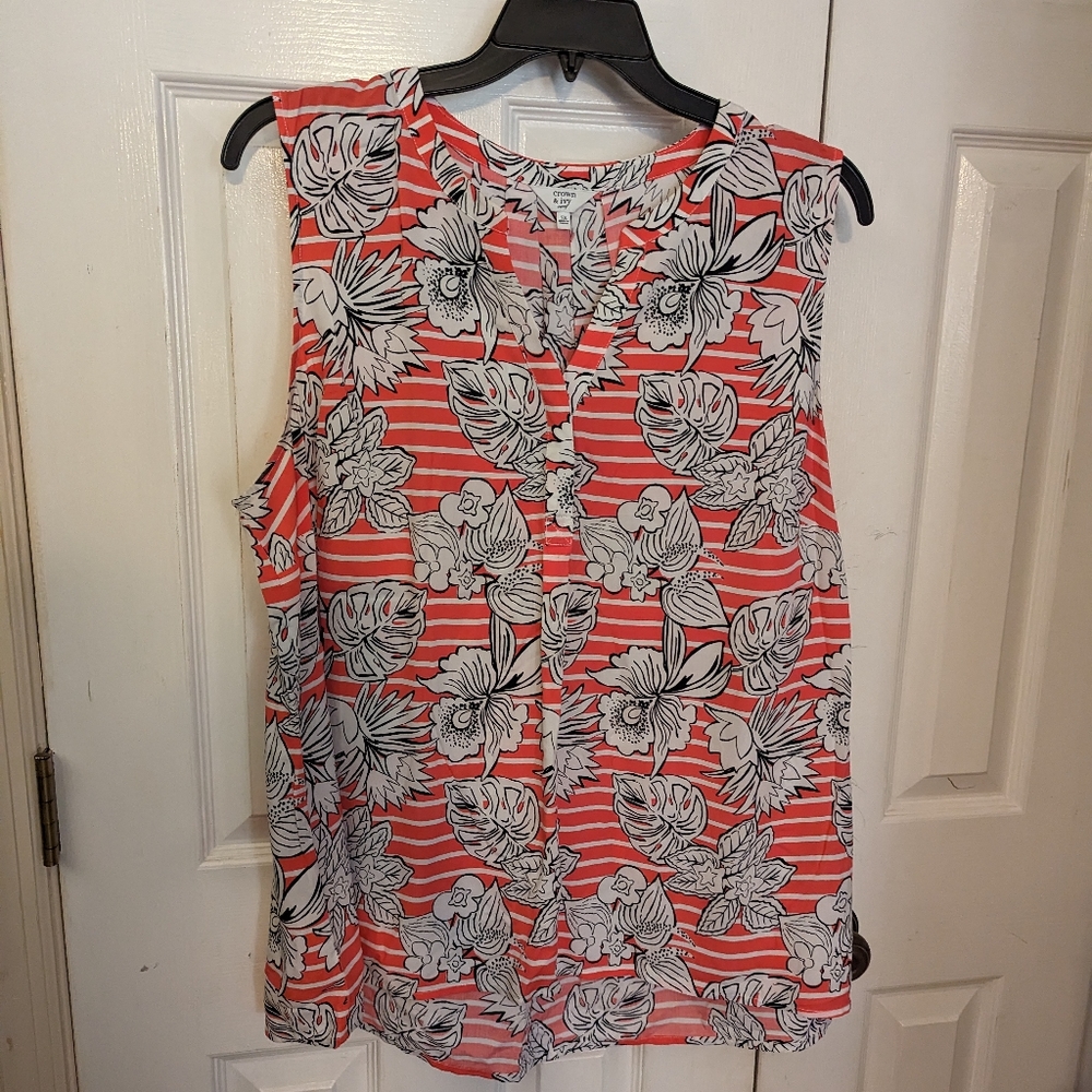 Crown & Ivy pink floral sleeveless blouse, size 3X